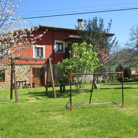 Onís Casa Rural El Jondriguゲストハウス エクステリア 写真