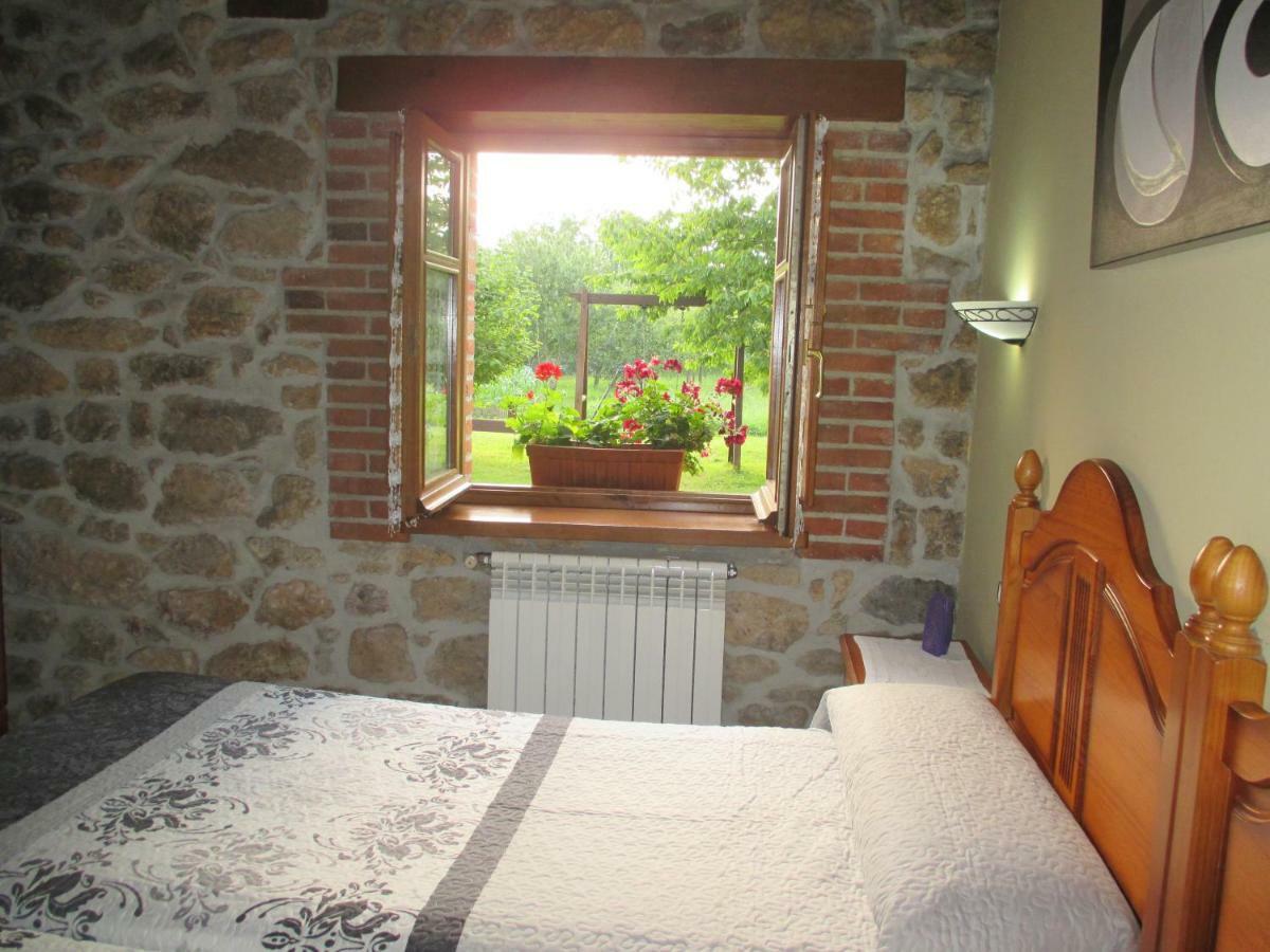 Casa Rural El Jondrigu Onís エクステリア 写真